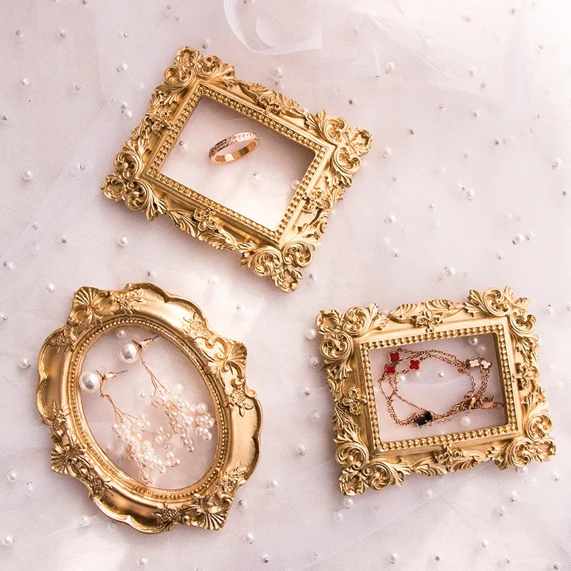 Resin Decoration Retro Embosse - Luxury Lifestyle Pictures review and price