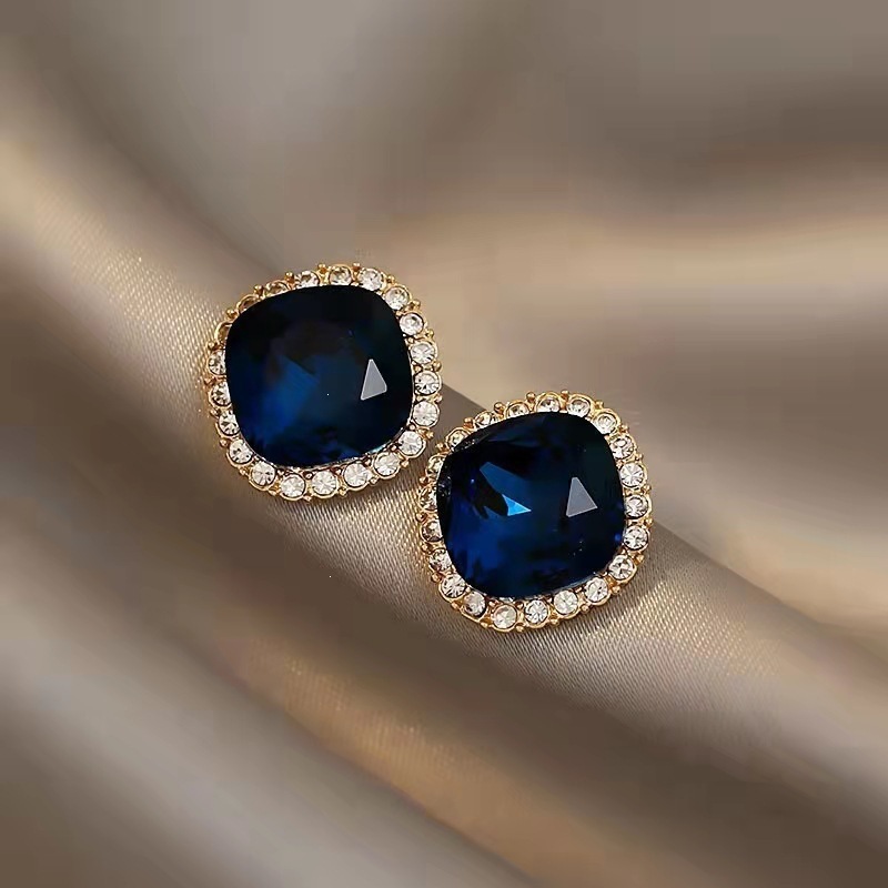 Light Luxury Retro Hong Kong S - Luxury Lifestyle Jewelry review and price